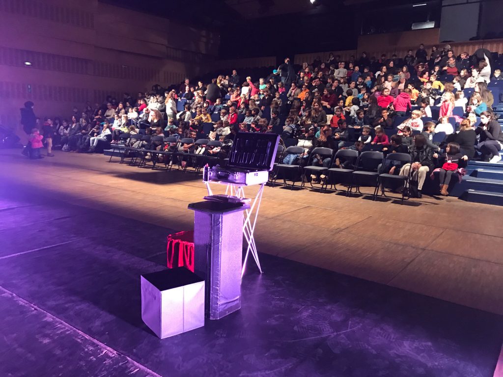 Public lors d'un spectacle de magie